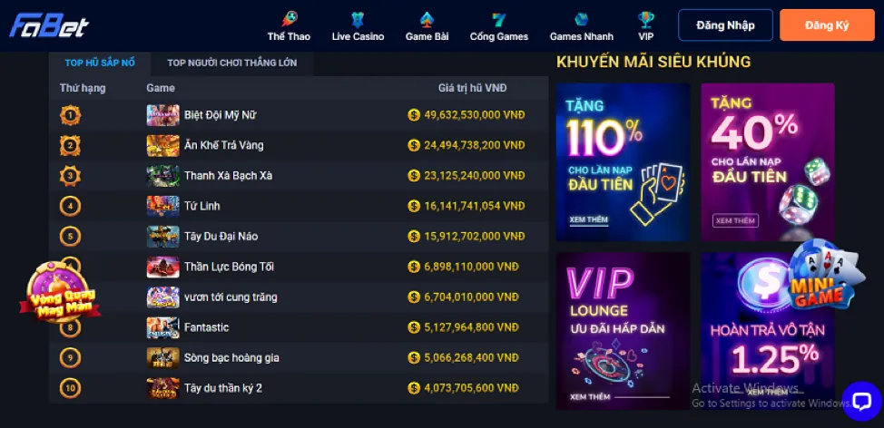Bàn chơi casino với chip cược được sắp xếp chiến lược